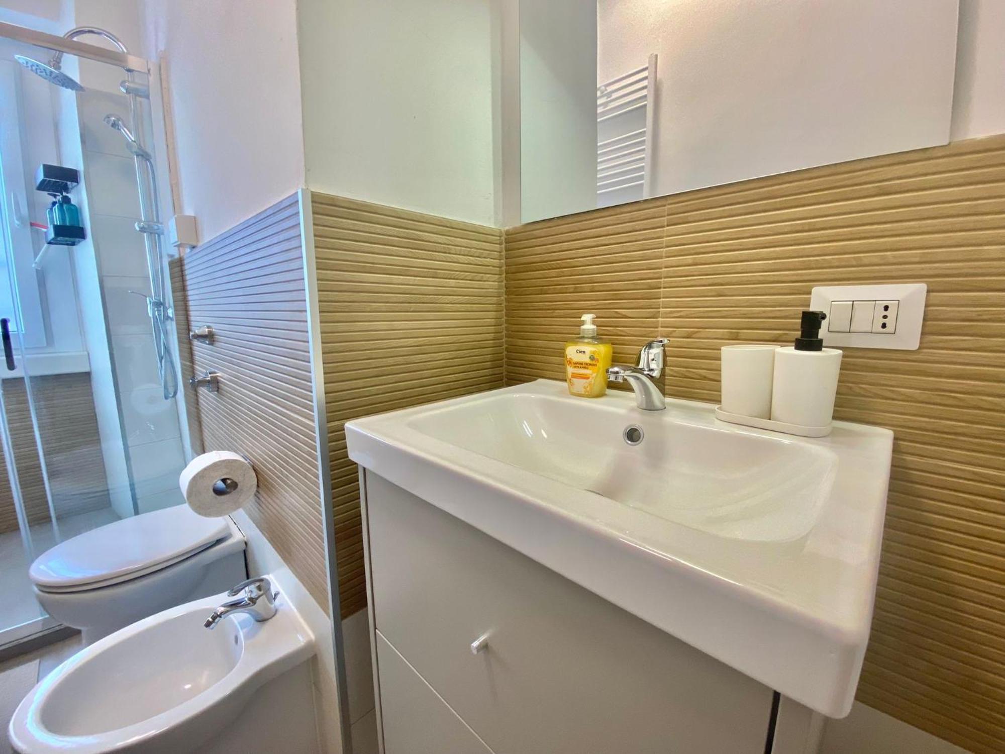 Nolo Urban Nest Apartment, Confortevole E Graziosa, Servita Di Tutti I Comnfort Apartment